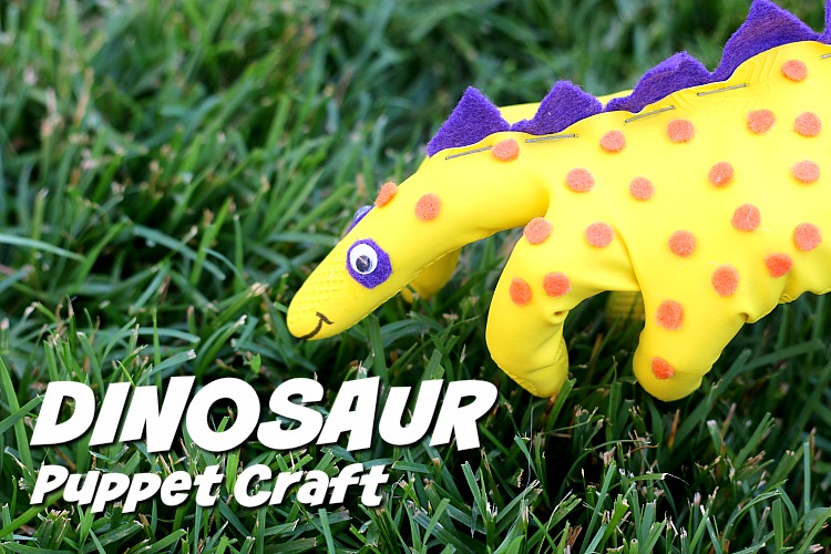 Calling all dinosaur fans! Here comes GLOVE-O-SAURUS REX. This Dinosaur Craft Puppet For Kids is a super easy to make and a huge hit with the kids. | ezebreezy.com