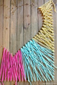 Easy, Fun and Colorful Heart String Art Craft that adds the perfect pop of color to any wall. | EZEBREEZY.COM | String Art Craft | String Craft | String Art Craft for Kids | String Art Activity | Craft for Kids | String Art Project