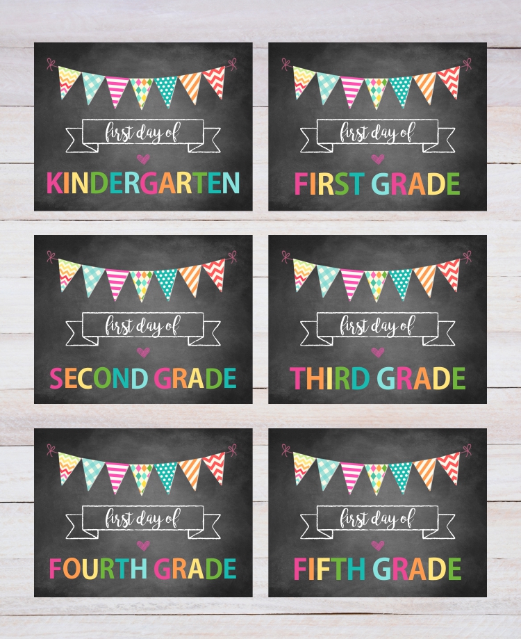 First day of school sign printable for you to download and print! A fun way to capture the memory of your child’s first day of school! | ezeBreezy.com